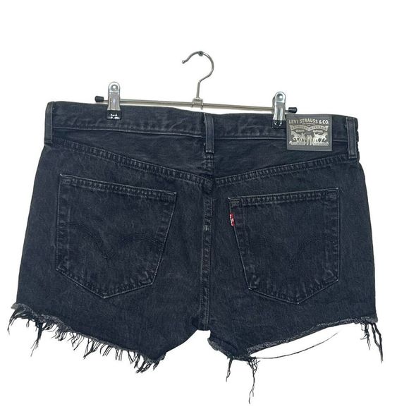 Levi’s High Rise Distressed Denim Cut Off Shorts Women’s Size 31 Black Rigid - Picture 4 of 11